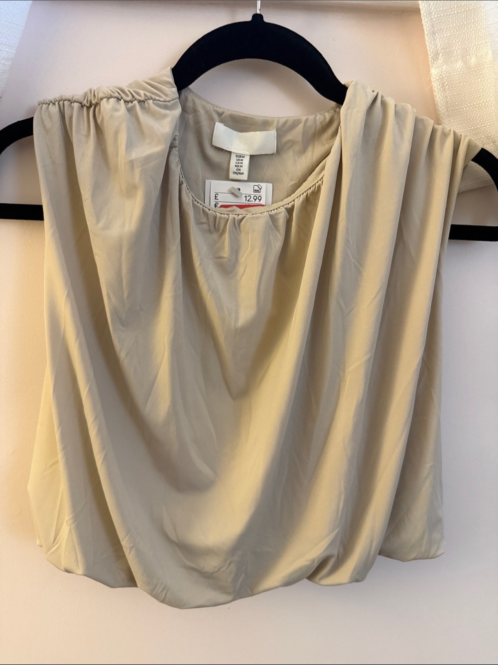 NWT H&M Bubble Hem cropped sleeveless top cream light tan color Size M